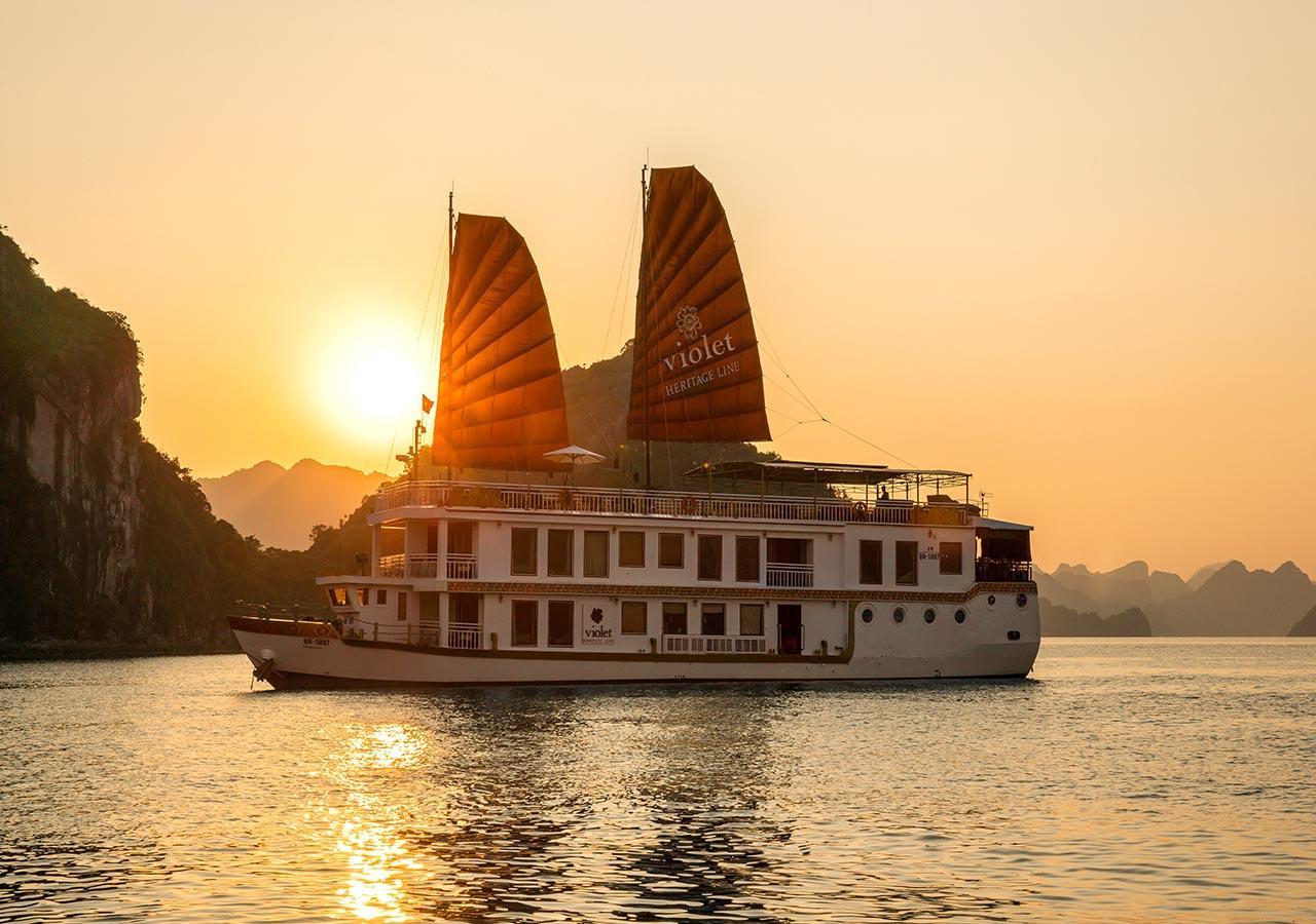 הלונג Heritage Line Violet Cruise - Halong Bay & Lan Ha Bay מראה חיצוני תמונה
