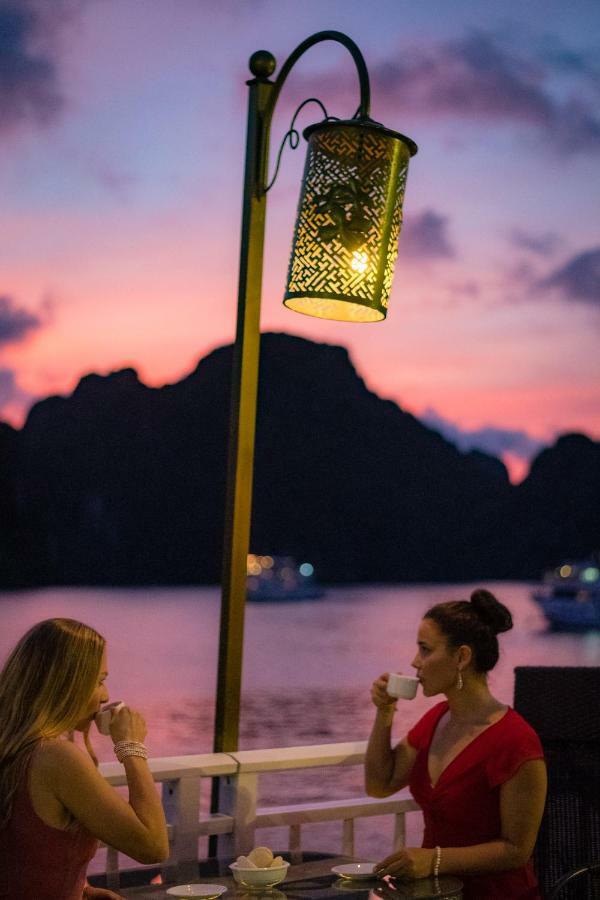 הלונג Heritage Line Violet Cruise - Halong Bay & Lan Ha Bay מראה חיצוני תמונה
